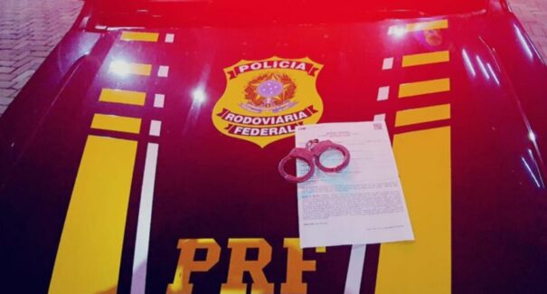 PRF prende homem com mandado de prisão por violência doméstica em Barra do Corda