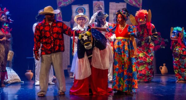 Atores ribamarenses encenam “O Dilema de Pai Francisco” no Teatro João do Vale
