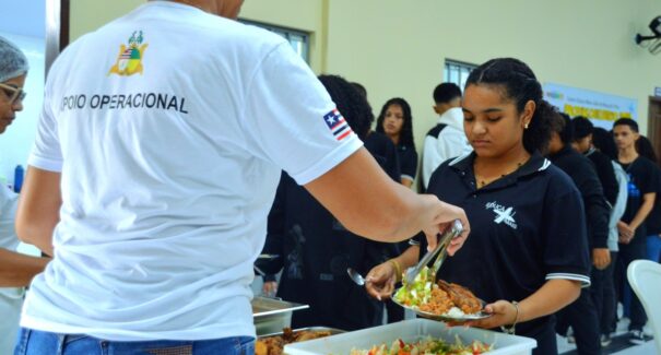 Seduc oferece alimentação escolar para mais de 320 mil estudantes da rede estadual