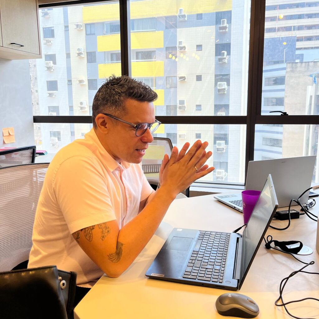 Máquina de vendas: imersão com grandes nomes das vendas e liderança do Brasil