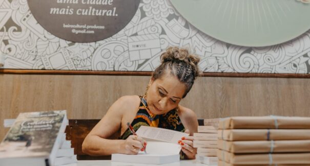 Brasiliense viajou por 40 países e transformou em livro suas andanças pelo mundo