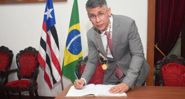 Marcus Saldanha toma posse no Instituto Histórico e Geográfico do Maranhão