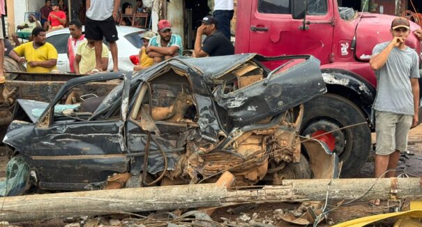 Colisão entre carreta e motocicleta deixa um morto na BR-222 em Buriticupu/MA