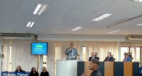“Nós temos o que os outros países não tem, a Justiça Eleitoral”, diz Flávio Dino em palestra no TRE-MA