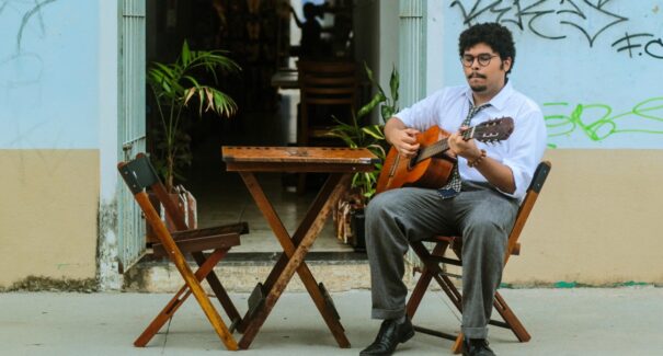 Juan Terra lança seu primeiro single “Cuxá”