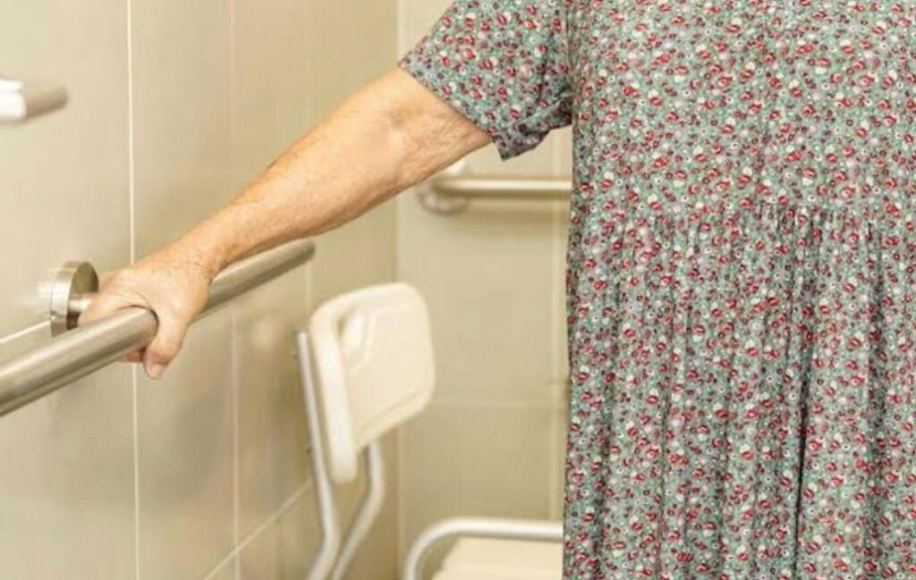 Dia Mundial de Prevenção de Quedas alerta sobre a importância de cuidar da segurança dentro de casa