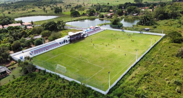 Em Vitorino Freire, Governo do Maranhão entrega reforma de estádio municipal, equipamentos e anuncia novos investimentos