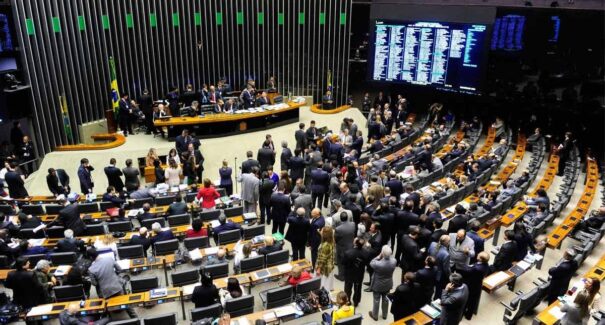 Câmara aprova aumento de penas para crimes de pedofilia