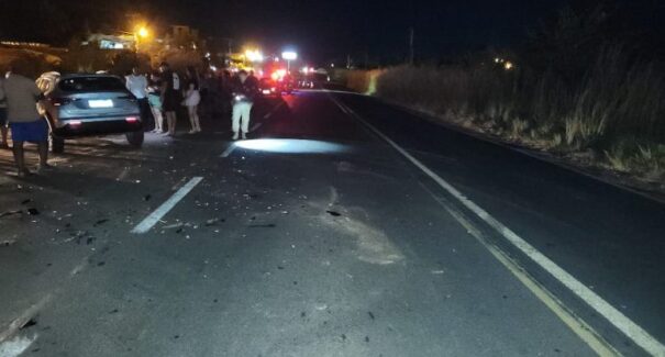 Motociclista morre em colisão frontal e homem é preso por embriaguez ao volante, em Caxias