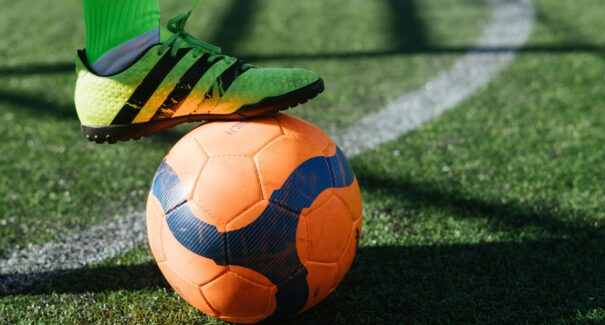 Confira as contratações mais caras do futebol mundial; Premier League lidera gastos