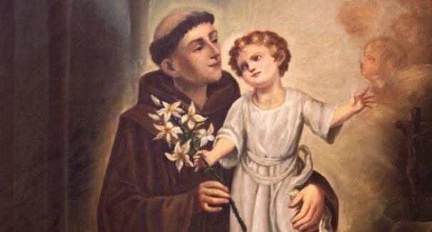 Dia de Santo Antônio: confira simpatias para encontrar um amor