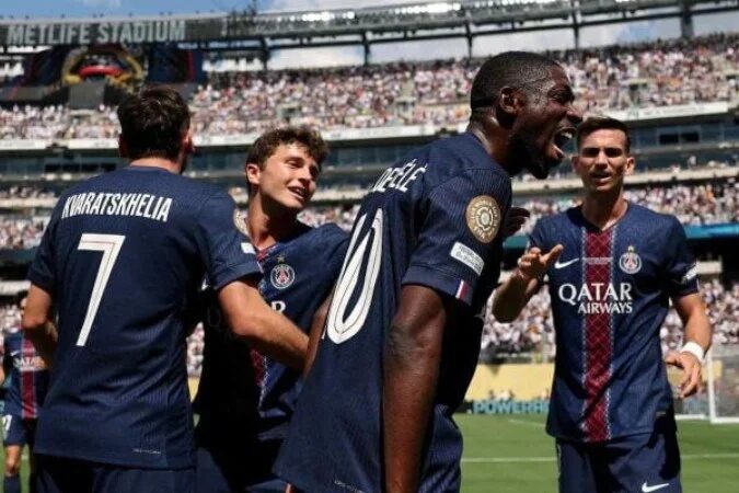 Jogadores do PSG comemoram vitória na semifinal do Mundial de Clubes (Foto: Foto: Divulgação/Fifa)
