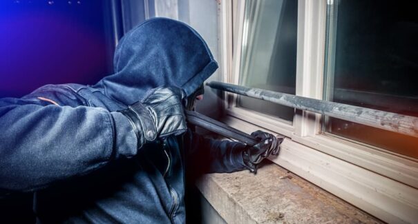 Grupo criminoso invade igreja e furta equipamentos em Bom Jardim