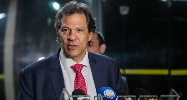 Governo prepara plano de contingência diante de tarifa dos EUA