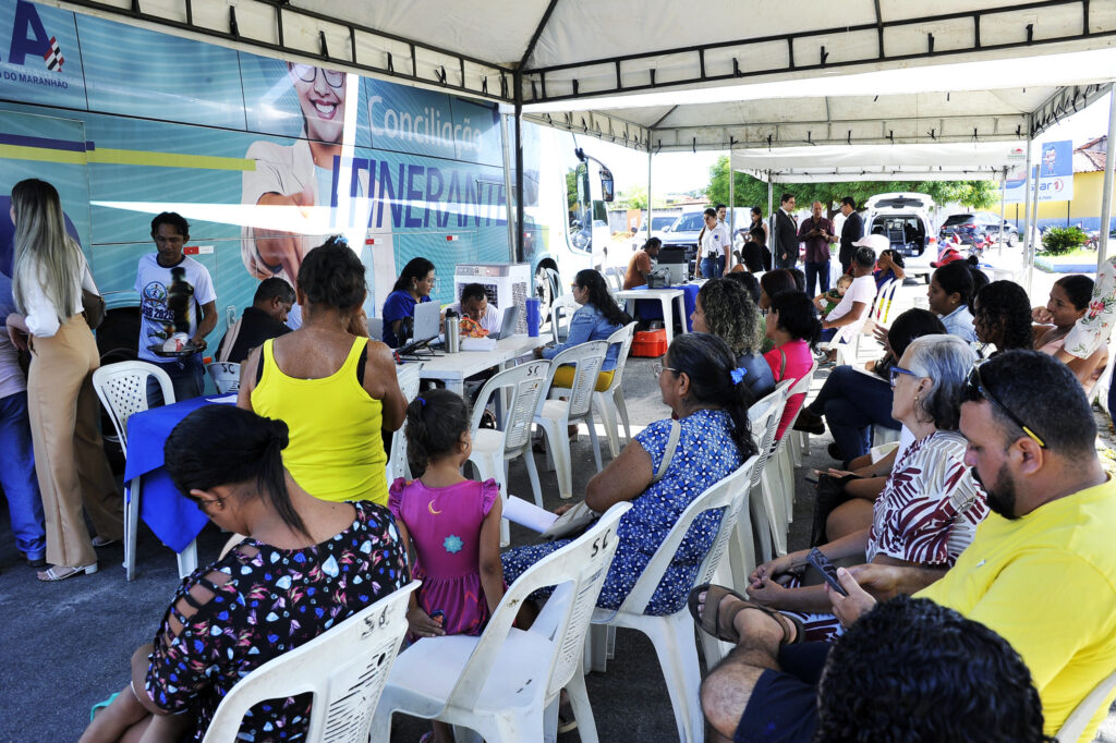 Ônibus da Conciliação Itinerante leva serviços à população de Caxias e Codó nesta semana