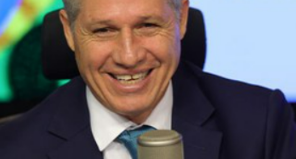 “O tema das mulheres é central no nosso programa de políticas públicas”, diz Paulo Teixeira no “Bom Dia, Ministro”