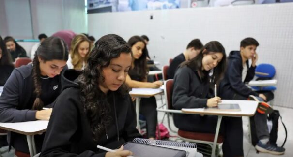 Começam nesta segunda-feira as inscrições do Fies para o 2º semestre