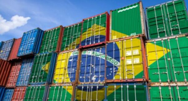 Exportações brasileiras para os EUA diminuíram pela metade desde 2001
