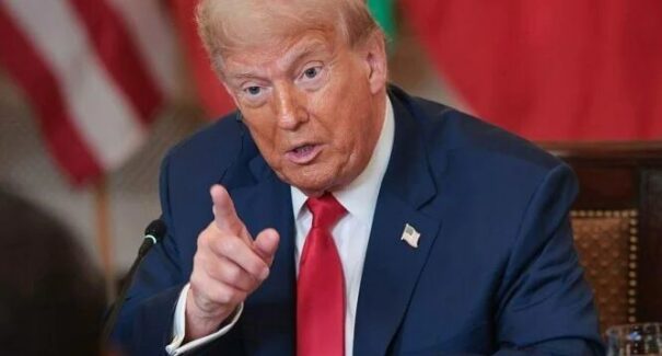 Trump anuncia acordo comercial com a Indonésia e ataca Brics