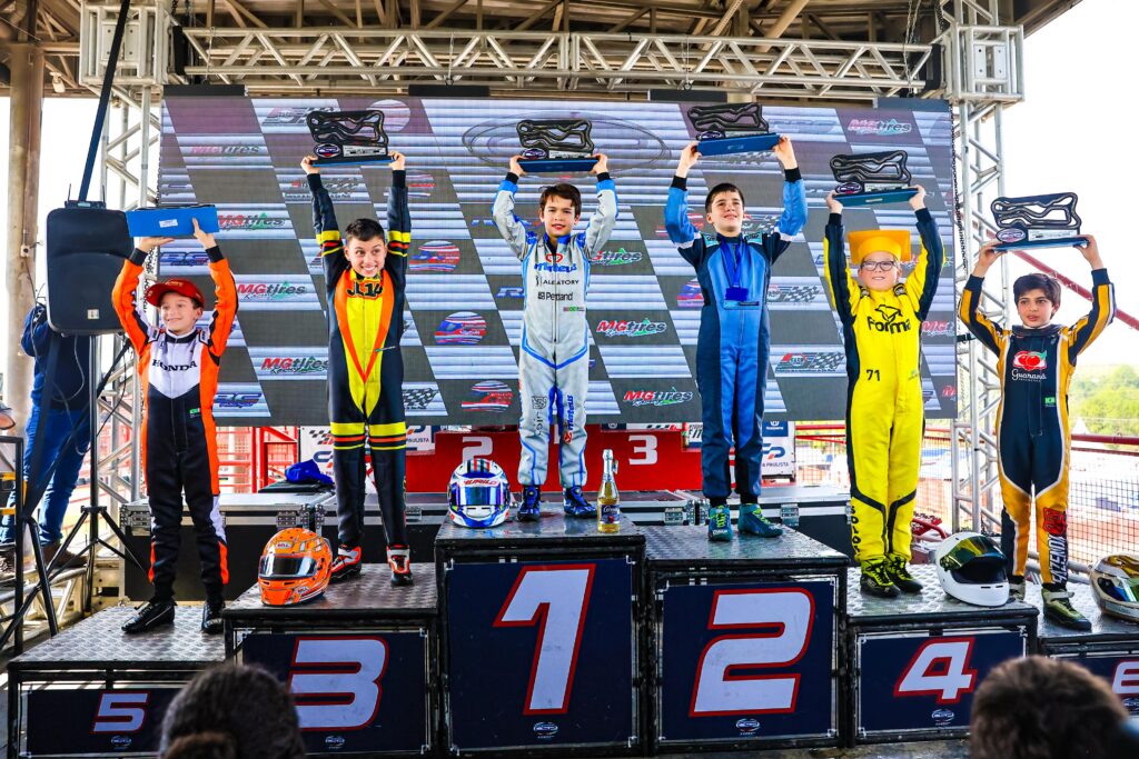 Piloto maranhense conquista troféu na Copa São Paulo Light de Kart