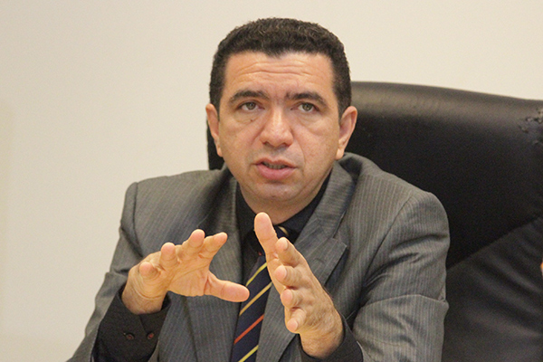 Juiz Douglas Martins, da Vara de Interesses Difusos. (Foto: Divulgação)