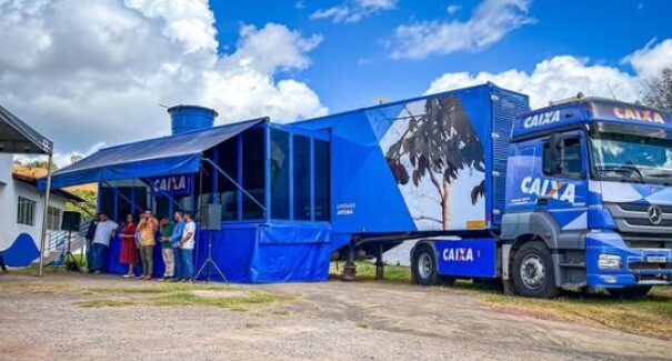 Caminhão CAIXA chega a Peritoró para atendimento à população