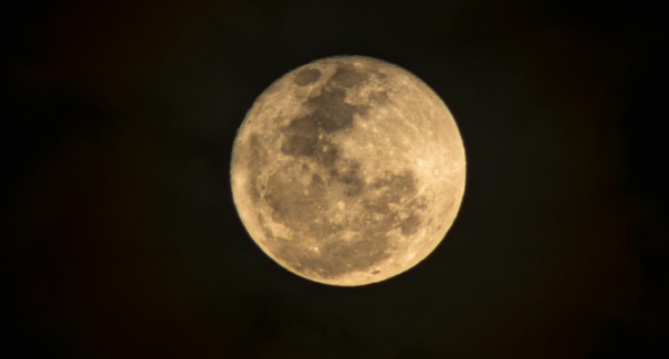 Nasa detalha planos para construção de base lunar bilionária