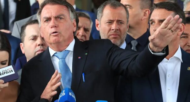 Quaest: 59% aprovam operação contra Bolsonaro