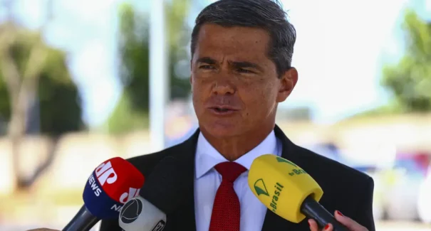 General diz que foi a acampamento golpista “como cidadão” e admite imprimir plano de ataque a autoridades