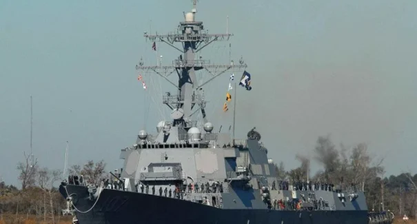 Navios militares dos EUA se aproximam da costa da Venezuela
