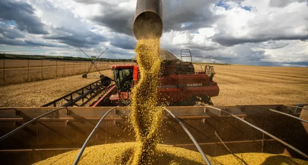 CNI mantém previsão de alta do PIB em 2,3% mesmo com tarifaço dos EUA