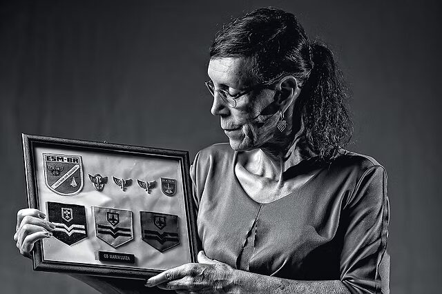 Primeira mulher trans das Forças Armadas é cidadã honorária de Brasília