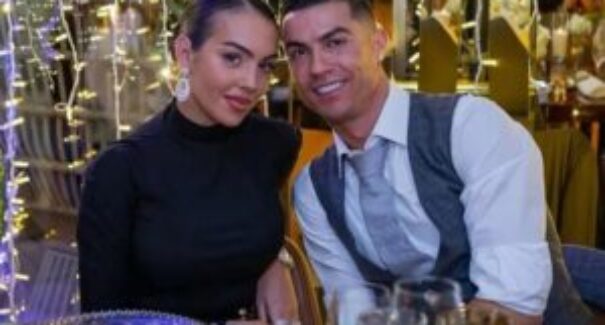 Noivado de Cristiano desafia tradições