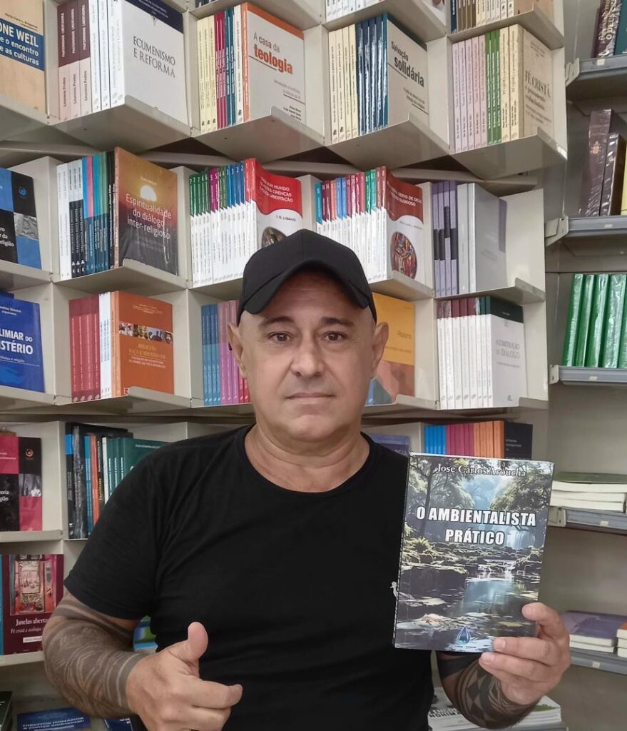 “O Ambientalista Prático”, do engenheiro florestal e escritor José Carlos Aroucha. (Foto: Arquivo Pessoal)