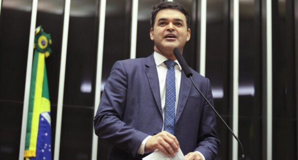 Senado vai ouvir big techs após denúncias de Felca sobre sexualização infantil