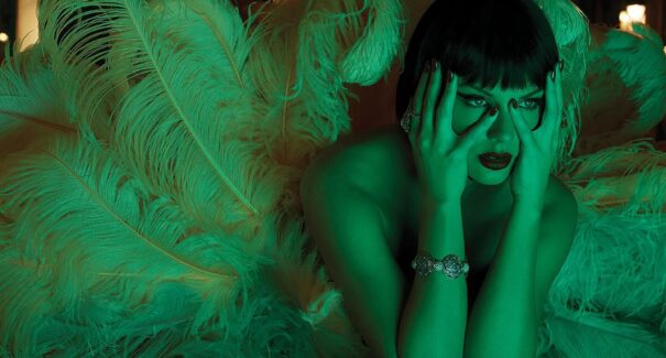 “The Life of a Showgirl”: Taylor Swift revela capa e tracklist de novo álbum