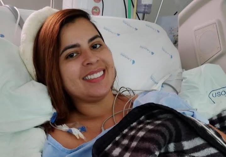 Jornada de Dor e Superação: A Luta de Karinna Contra o Perigo Oculto do Cigarro Eletrônico