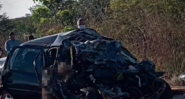 Acidente fatal: carro e caminhão se chocam e deixam três mortos em Itapecuru-Mirim