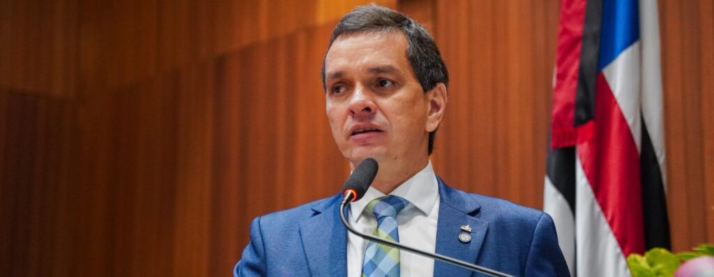 Deputado Ricardo Arruda rebate acusações contra Brandão em sessão na Assembleia