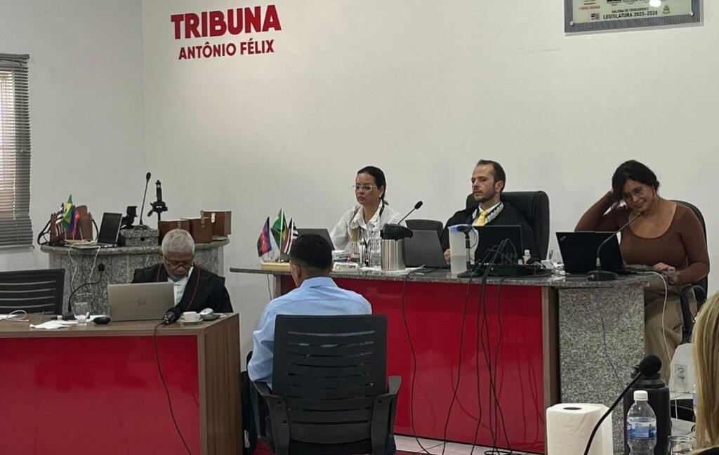 Realização de julgamento em Pio XII
(Foto: Divulgação)