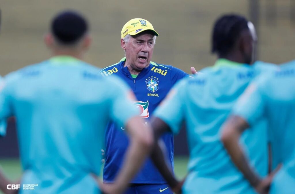 a tendência é de que Carlo Ancelotti convoque mais jogadores que atuam no futebol brasileiro (Foto: Rafael Ribeiro/CBF)
