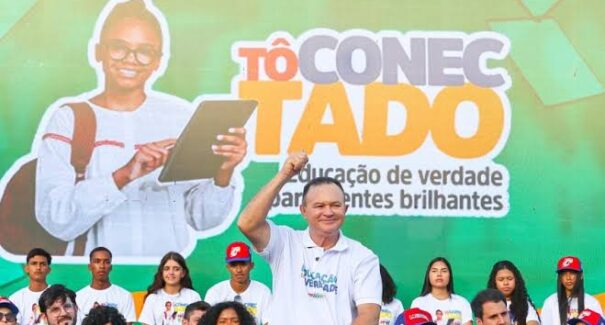Governo do Maranhão inicia entrega de tablets do programa Tô Conectado