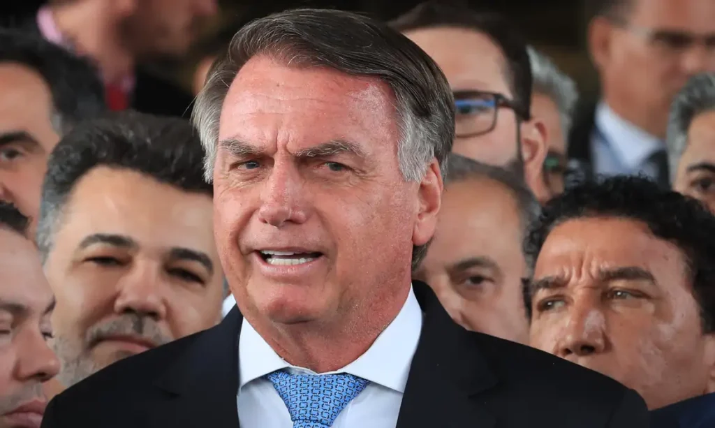 Defesa de Bolsonaro contesta indiciamento por coação e tentativa de golpe