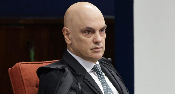 Moraes solicita sessão extra no STF para julgamento de Bolsonaro