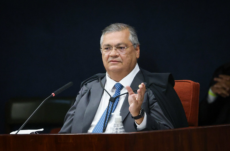 Dino cobra plano de fiscalização da AGU e TCU sobre emendas PIX