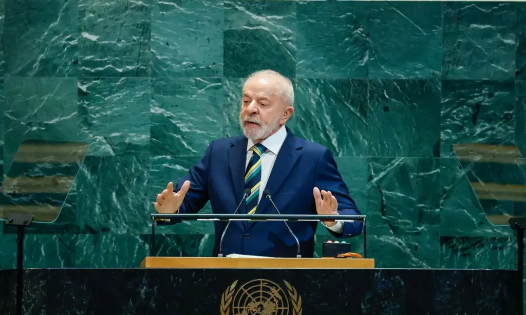 Lula critica sanções dos EUA e defende democracia na abertura da Assembleia-Geral da ONU