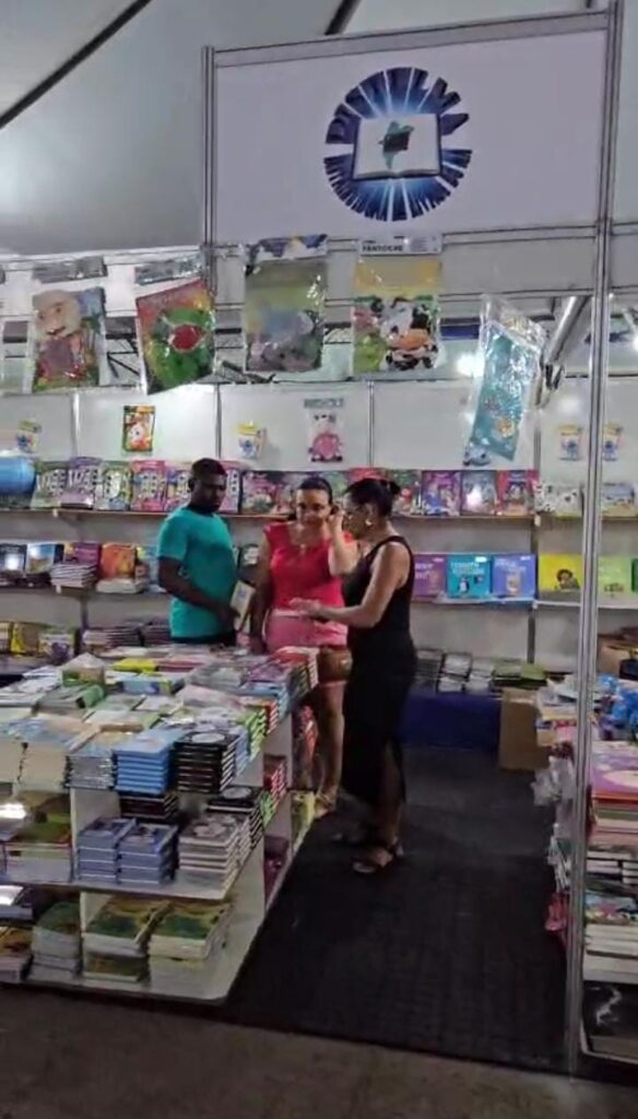 Livreiros da ALEM ganham destaque durante abertura da 18ª Feira do Livro de São Luís