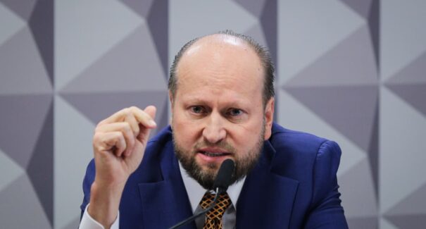 CPMI do INSS aprova quebra de sigilos e prisão preventiva de Nelson Wilians
