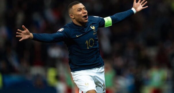 Mbappé ultrapassa Henry e se torna o segundo maior artilheiro da história da França