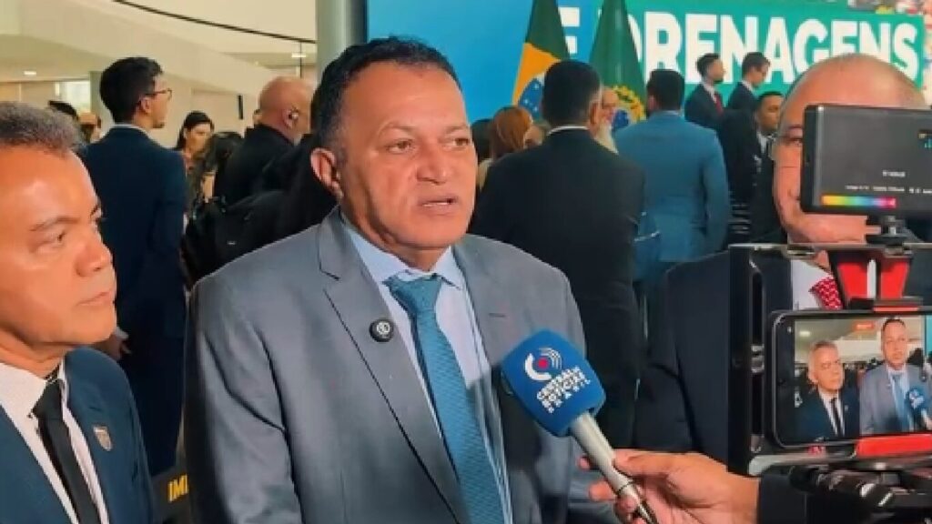 O anúncio foi feito em Brasília pelo prefeito Gilson Guerreiro (PSDB), ao lado dos deputados federais Cleber Verde (MDB) e Hildo Rocha (MDB). - (Foto: Divulgação)
